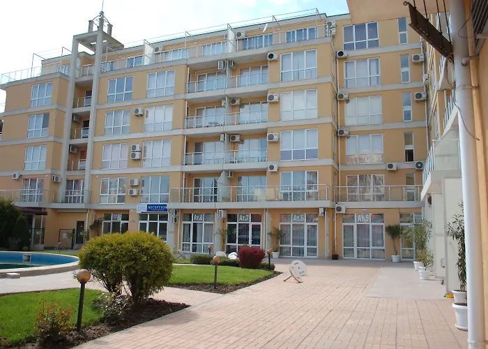 Flores Park Apartman