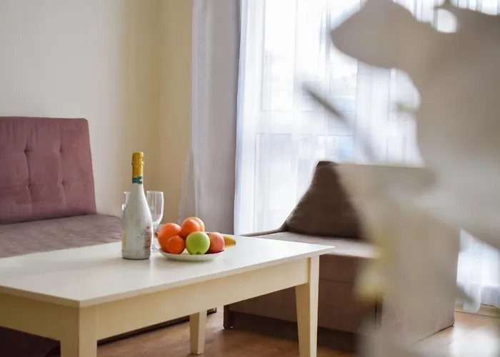 Flores Park Apartman *