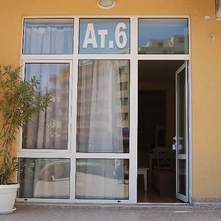 Apart-hotel Flores Park