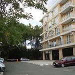 Апартаменты Flores Park Солнечный берег