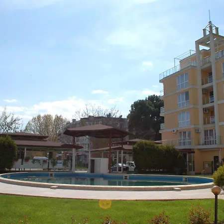 Flores Park Слънчев бряг