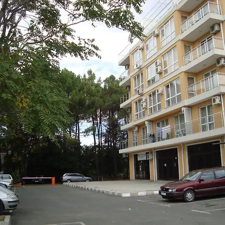 Lägenhet Flores Park Slăntjev Brjag