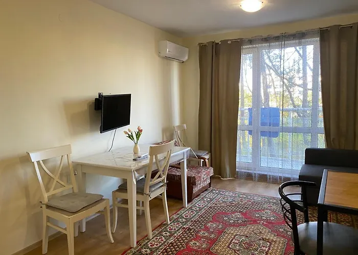 Flores Park Апартаменти