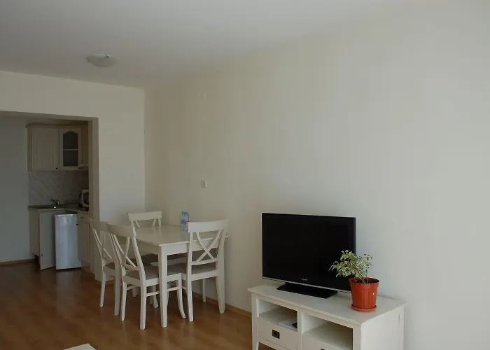 Flores Park * Сонячний Берег