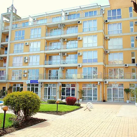 Flores Park Apartament *