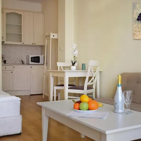 Flores Park Apart Otel Sunny Beach